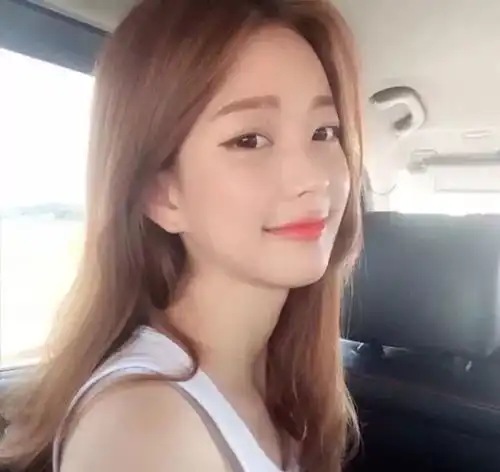 第一次染头发的女生,最适合这几种发色