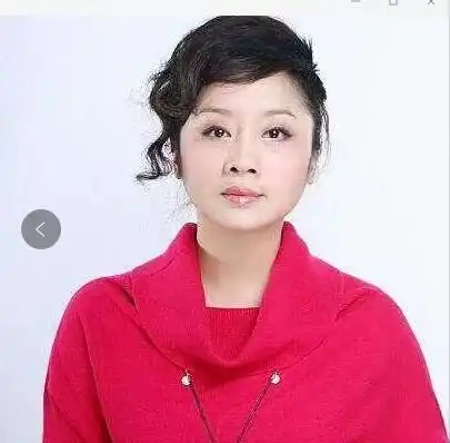 唐静离异后的生活,从工作中找回自我,培养出阳光大男孩