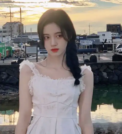 从未下过厨的鞠婧祎,却被扒实则刀法利落,奥斯卡欠她一座小金人