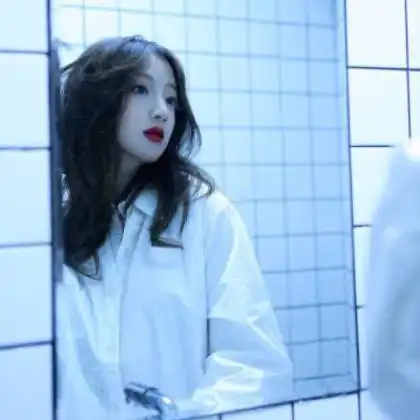 情侣头像00后学生专用一人一张,久伴我者必永驻我心