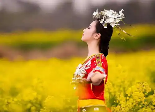 解读女生侧脸怎么拍6个拍摄技巧,拍摄出唯美女神侧脸照