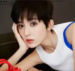 搜狐公众平台学katyperry剪掉长发,换个心情重新出发试妆台