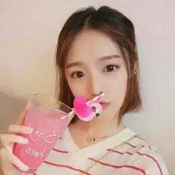 微信伤感的女生头像短发美女气质把美梦放冰箱长大再拿