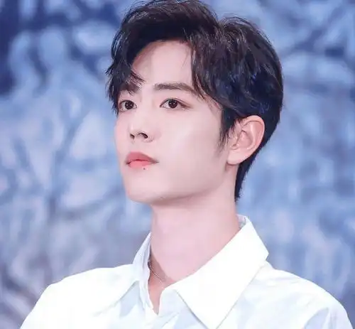 肖战为中国女篮加油正能量偶像的力量值得赞扬