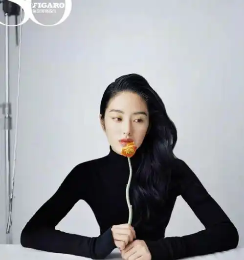 全英重力反转官宣女主杨采钰,这样的牛x班底,还怕不爆吗