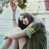欧美风女生头像唯美qq皮