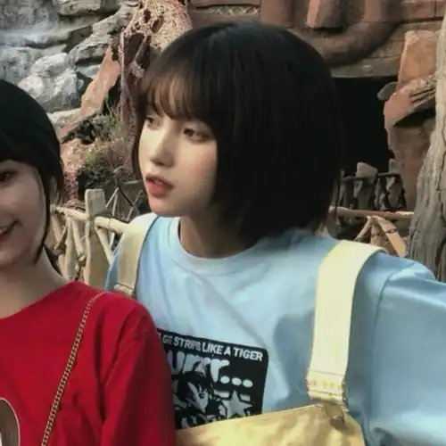 女生头像四人闺蜜头像真人动漫