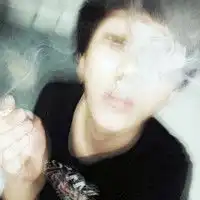 抽烟喝酒的头像男