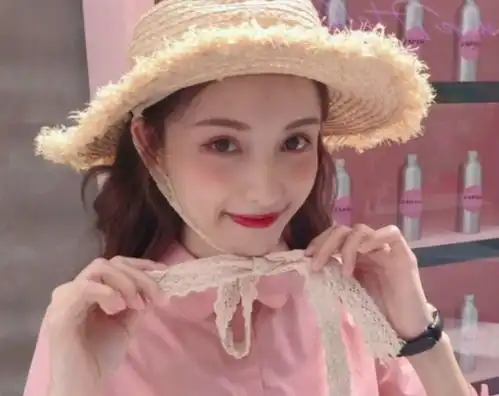 还记得因为削骨而割到大动脉的斗鱼女主播吗她现在变成这样了