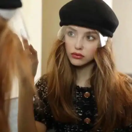 头像女生欧美,不怕这世间的孤独单身真好