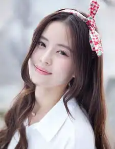 2015流行什么方脸发型长发方脸大卷发型图片