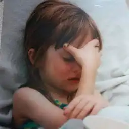 带伤的头像女大龄剩女