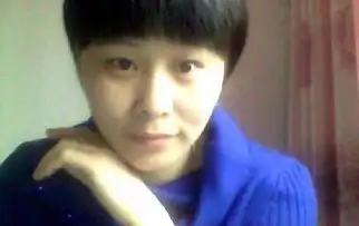 让你们见识一下本夫人真人版,免得你们分不清男女