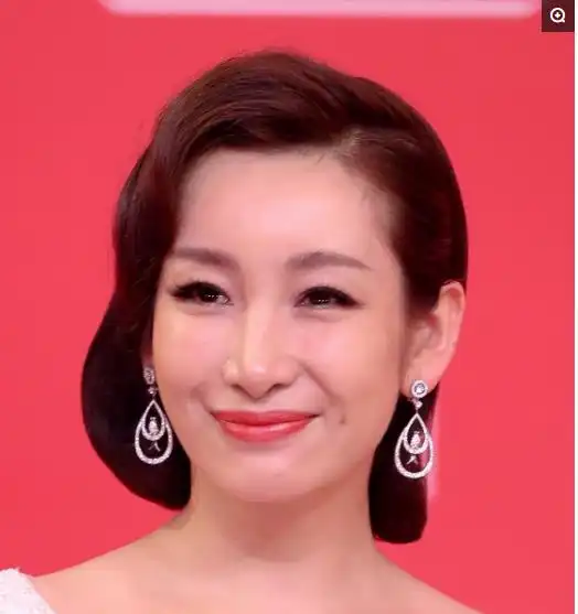 秦海璐中餐厅的表现让人吐槽,但她其实只是太过于认真罢了