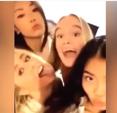 康奈尔华人美女新生疫情期间聚会,遭同学请愿开除