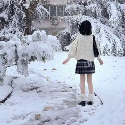 女生雪景头像ins意境你晴朗了女生头像我要个性网
