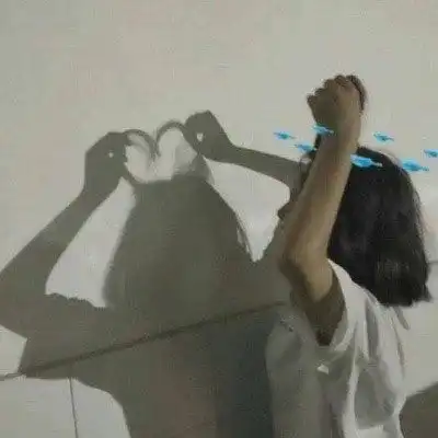 短发背影头像,气质女神美好的一天