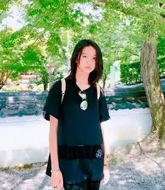 木村拓哉15岁女儿代言奢侈品成品牌最年轻大使