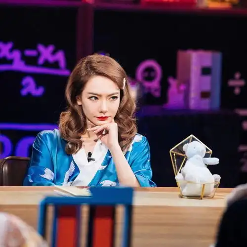 三个人的闺蜜头像女生戚