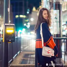 这件外套有10种穿法,宋祖儿张钧甯景甜都在穿,超减龄百搭