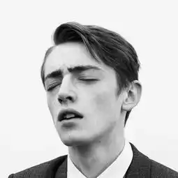 你有房有车关我屁事,我只是想找帅的啊.