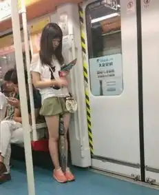 囧图女神们玩游戏时霸气侧漏