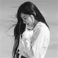 女生黑白头像唯美去爱去见去想念