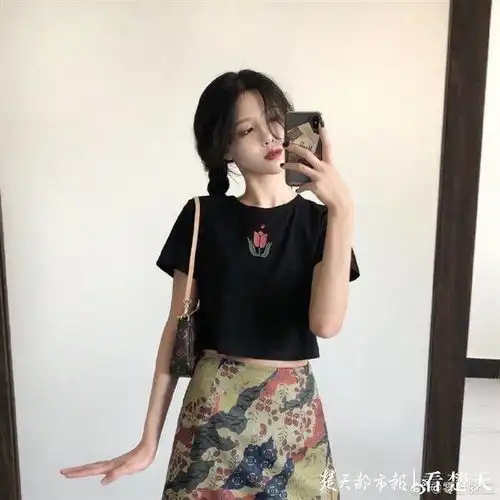 大学期间兼职做模特开网店,美女毕业生获评创业达人