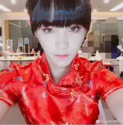 黄明昊justin晒女装照,尤长靖范丞丞秒回,程潇我以为是我自己