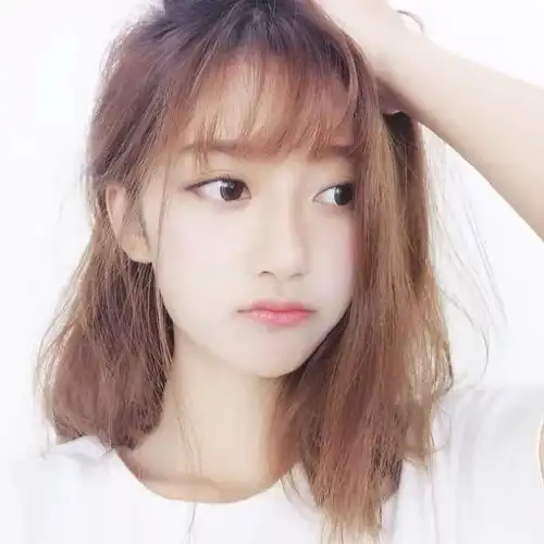 知乎头像女生小静