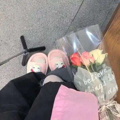 ins部位女生头像