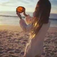 黑白唯美意境头像女生清