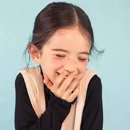 求这两张图片的高清原图,谢谢各位