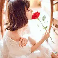 唯美带花女生头像美女头
