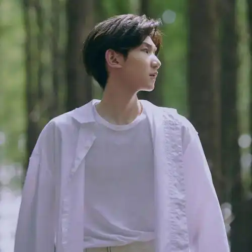 好看的男生女生头像哦