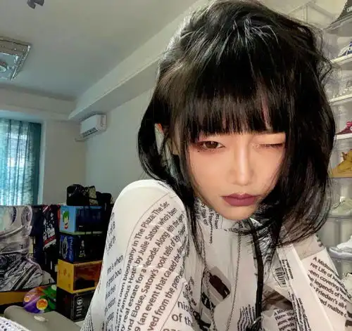 潮流女神代古拉k消失曾依靠抖裙视频日涨1000w粉网友梦回2018