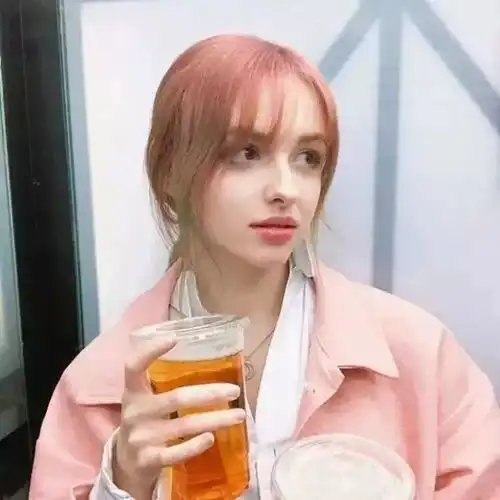 高冷头像合集一个人的钱在哪里,心就在哪里