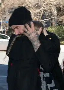 贝克汉姆牵着小七现身一个大写的潮8289496