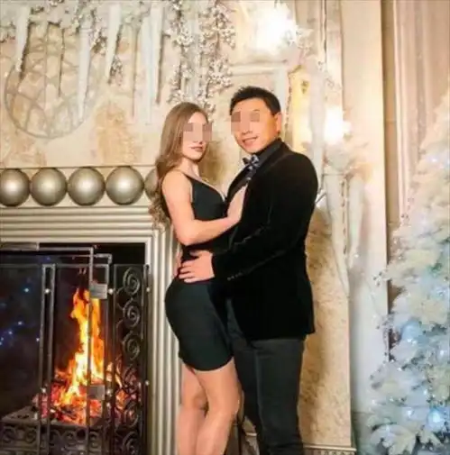 美女做头像的图片梅爱偲