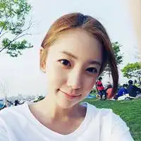 女生头像成熟气质唯美真