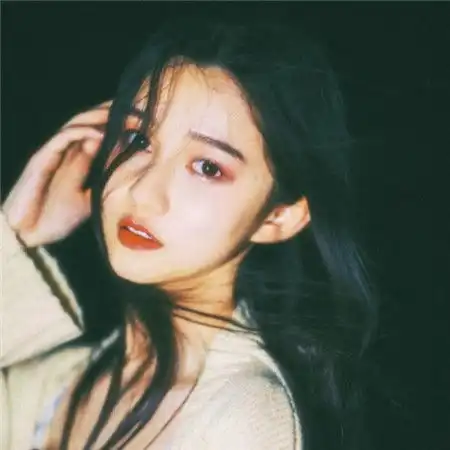 一般女人这三种表现说明是虚情假意,趁早分手吧