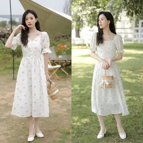 今夏碎花连衣裙火了,减龄时髦又洋气,让你美得有气质