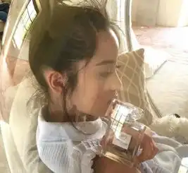 刘昊然欧阳娜娜花丛亲密合影谭松韵怎么看