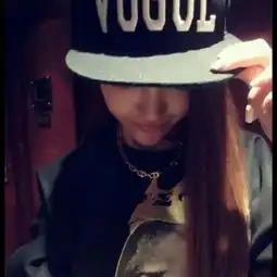 我想找这个头像另一半男的头像