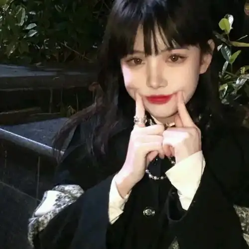 19岁真人头像女真人