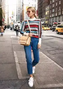 2018春天流行的毛衣就一个字花