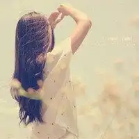 微信头像女生简约干净空