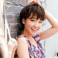 复古你的范儿穿复古碎花衣服的时尚女生头像