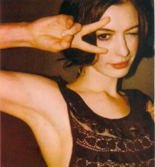 前男友诈骗洗钱判4年,这位美国奥黛丽赫本分手却被黑太绝情