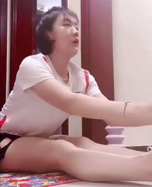 陈梦的腹肌孙颖莎的胳膊,女乒球员的身材让小胖樊振东情何以堪